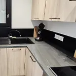 7 Mn Mer, Refait Neuf, Cosy, Parking, Piscine Apartment *